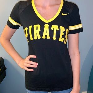 Nike pirates V-neck